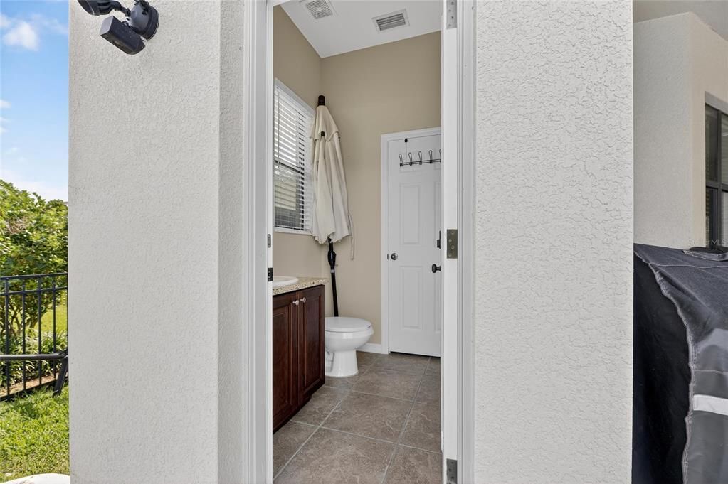 For Sale: $1,239,000 (7 beds, 3 baths, 4571 Square Feet)