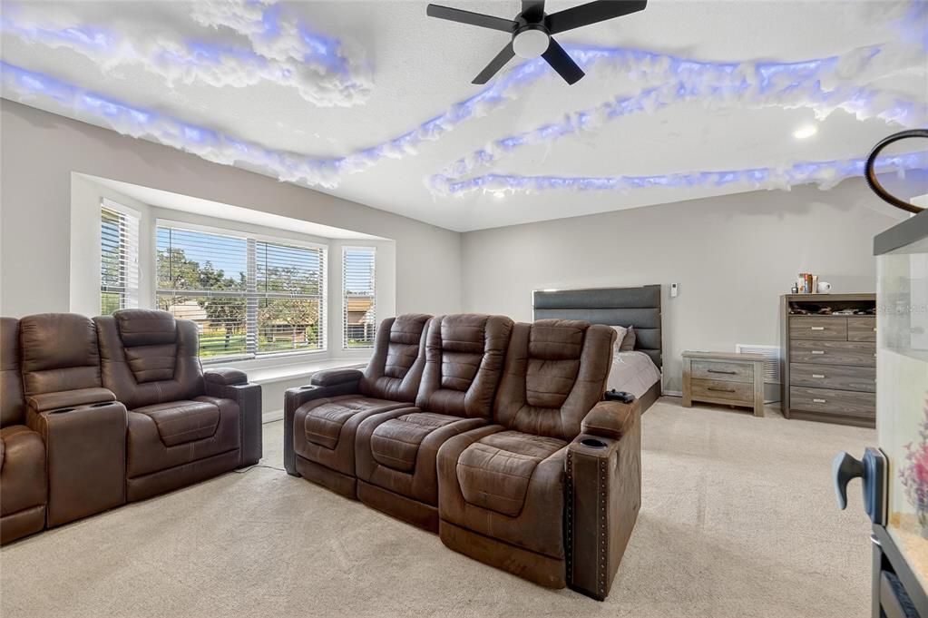 For Sale: $1,239,000 (7 beds, 3 baths, 4571 Square Feet)