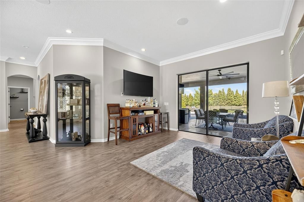 For Sale: $1,239,000 (7 beds, 3 baths, 4571 Square Feet)