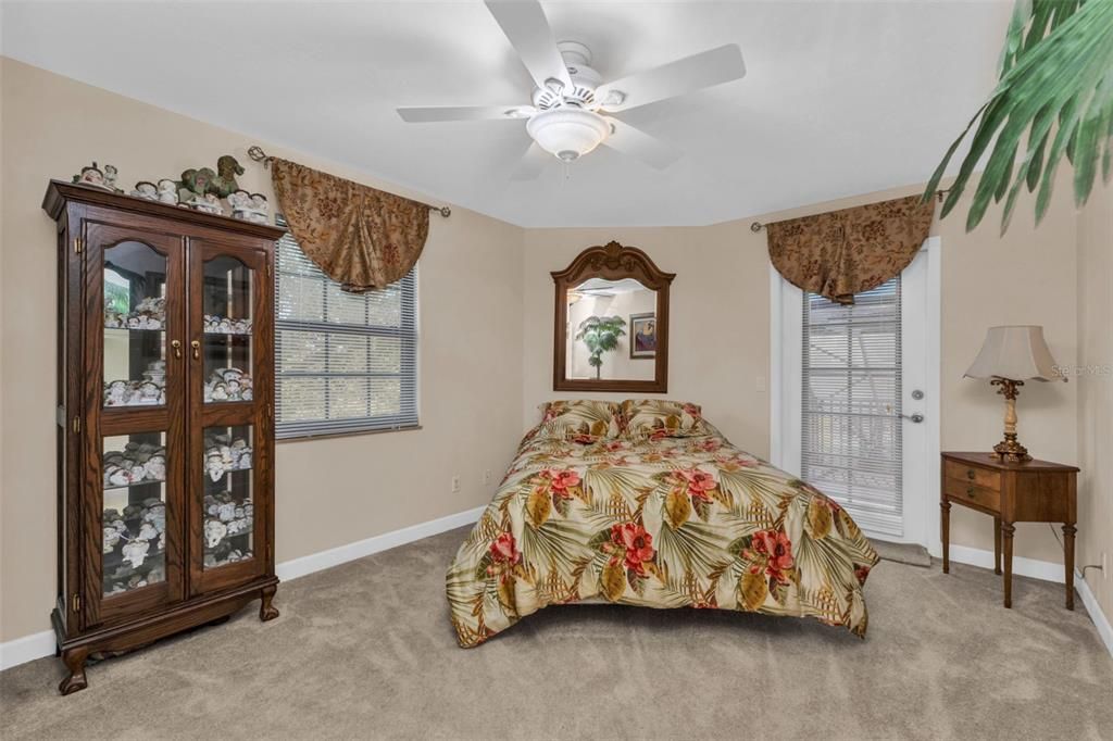 En Venta: $1,438,000 (5 camas, 3 baños, 3237 Pies cuadrados)