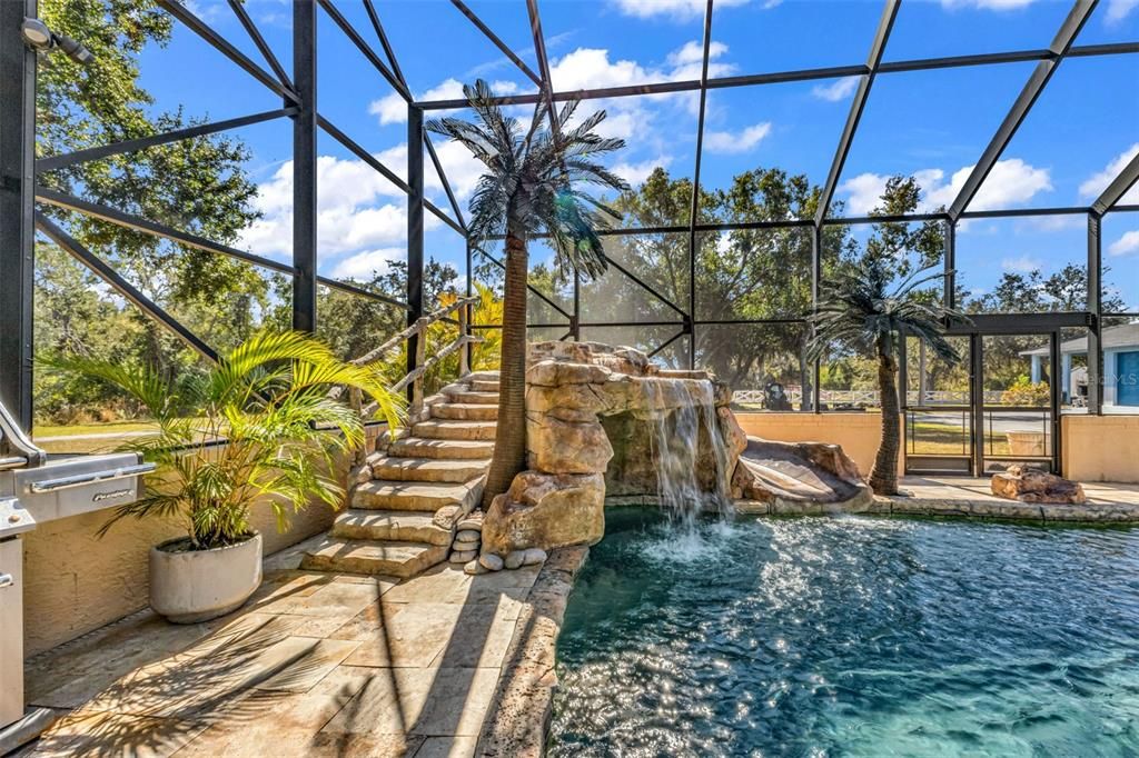 En Venta: $1,438,000 (5 camas, 3 baños, 3237 Pies cuadrados)