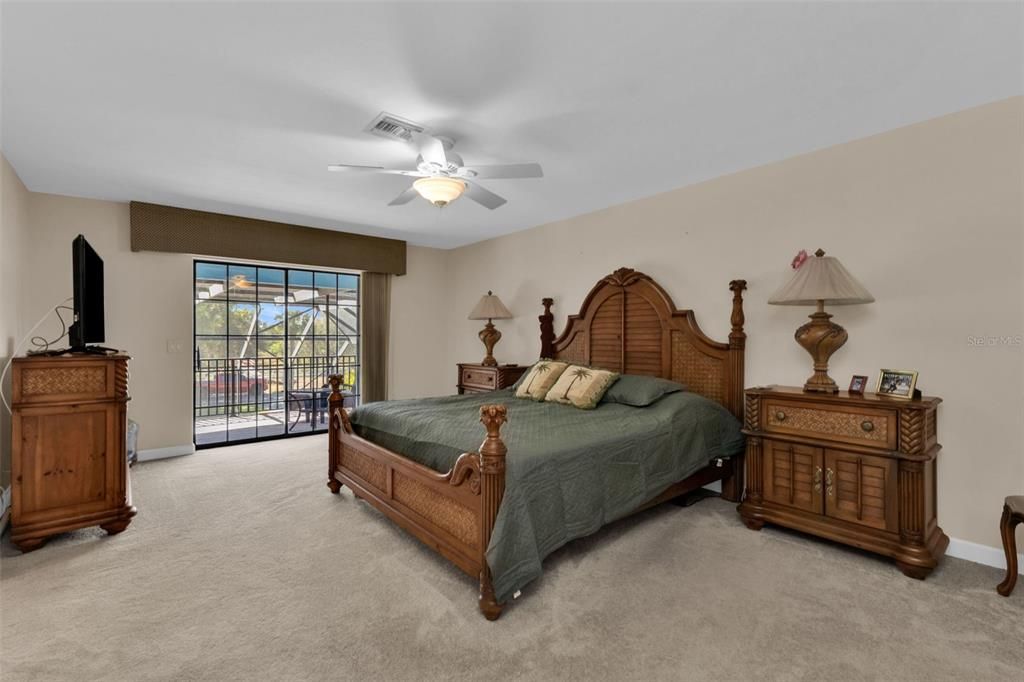 En Venta: $1,438,000 (5 camas, 3 baños, 3237 Pies cuadrados)