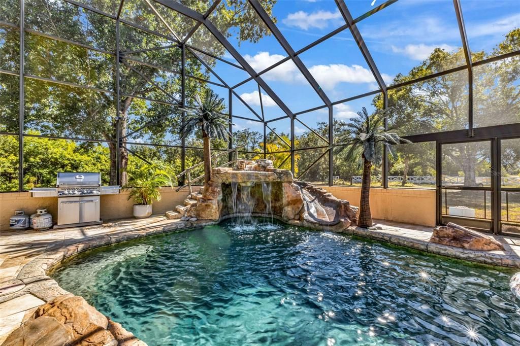 En Venta: $1,438,000 (5 camas, 3 baños, 3237 Pies cuadrados)