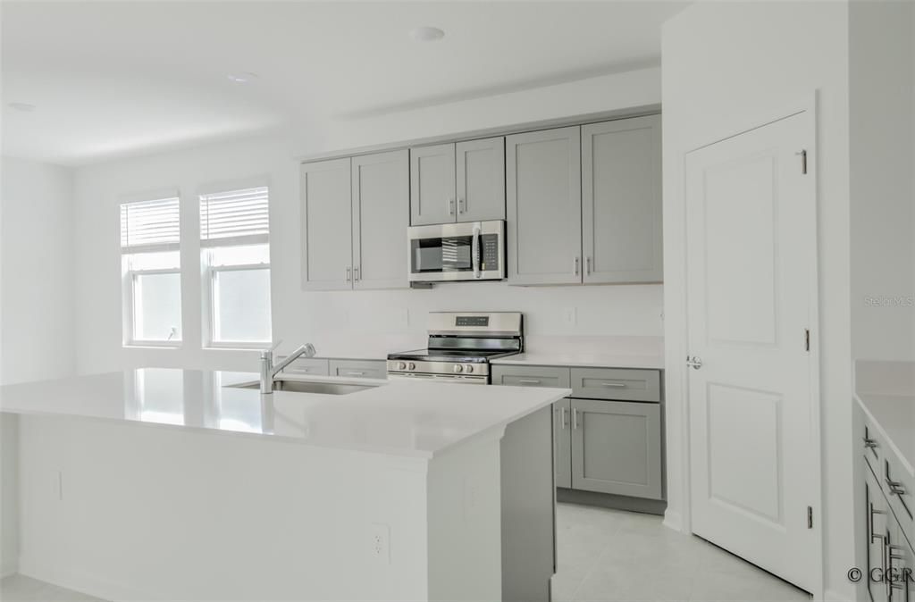 出租: $2,690 (3 贝兹, 2 浴室, 1871 平方英尺)