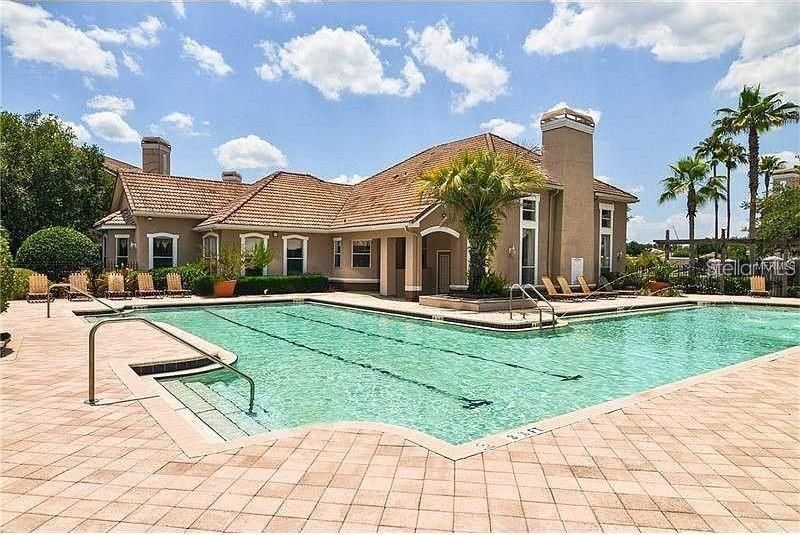 For Rent: $1,495 (1 beds, 1 baths, 951 Square Feet)