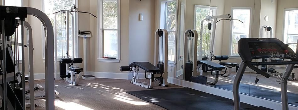 For Rent: $1,495 (1 beds, 1 baths, 951 Square Feet)