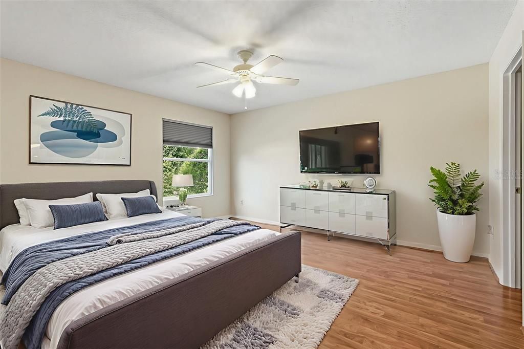 На продажу: $319,900 (3 спален, 2 ванн, 1392 Квадратных фут)