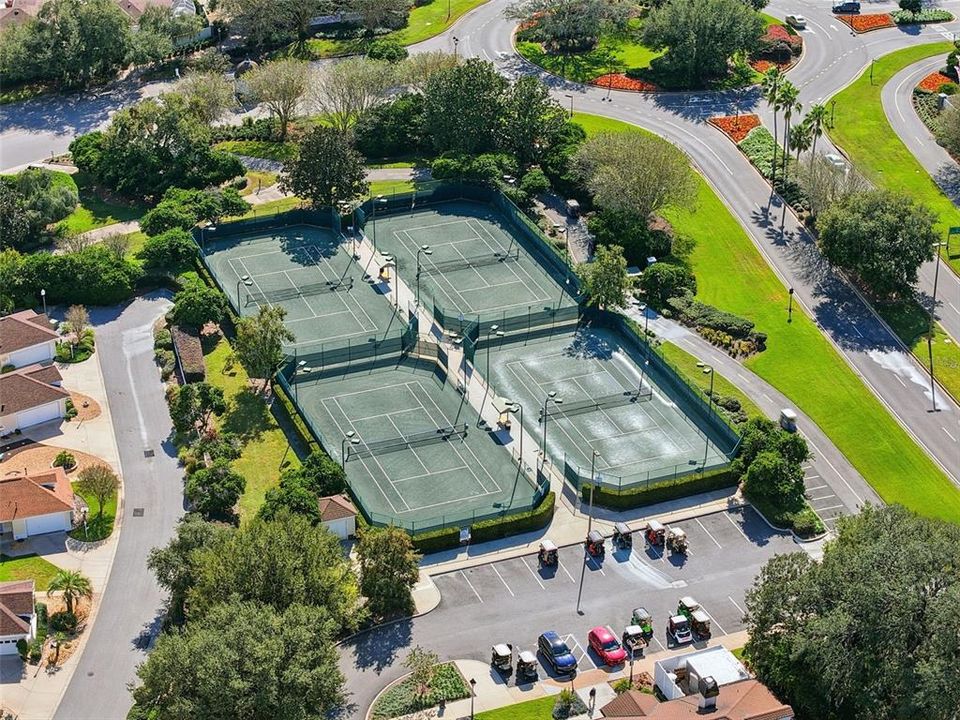 На продажу: $319,900 (3 спален, 2 ванн, 1392 Квадратных фут)