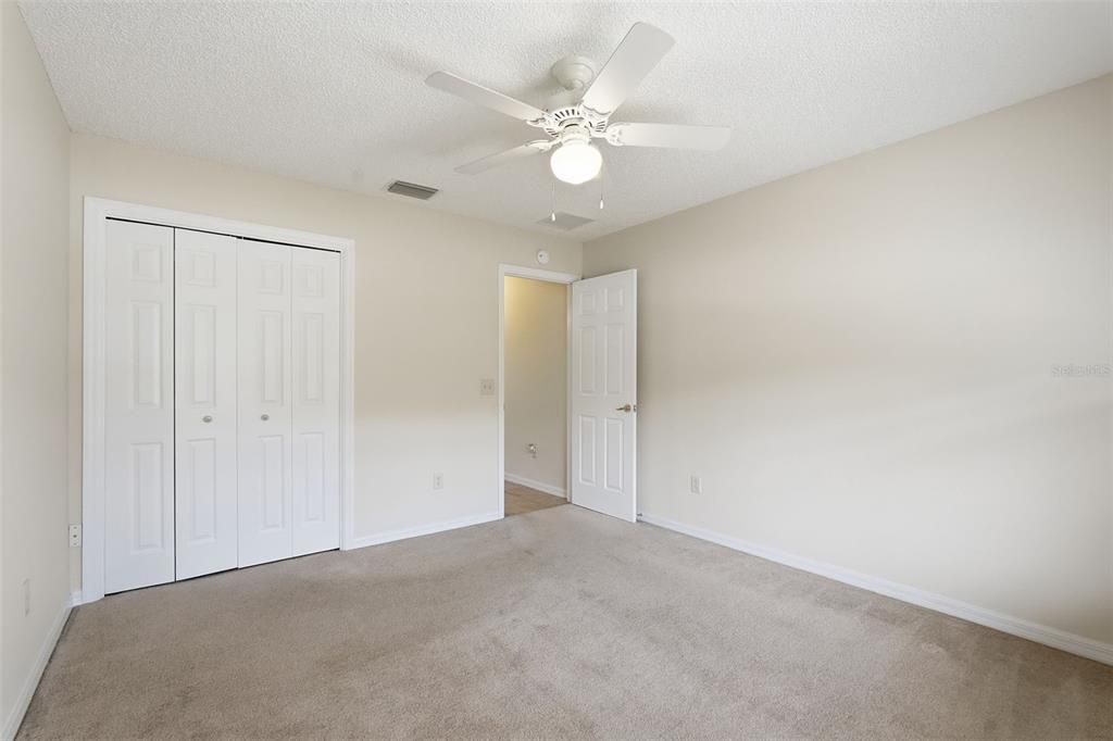 На продажу: $319,900 (3 спален, 2 ванн, 1392 Квадратных фут)