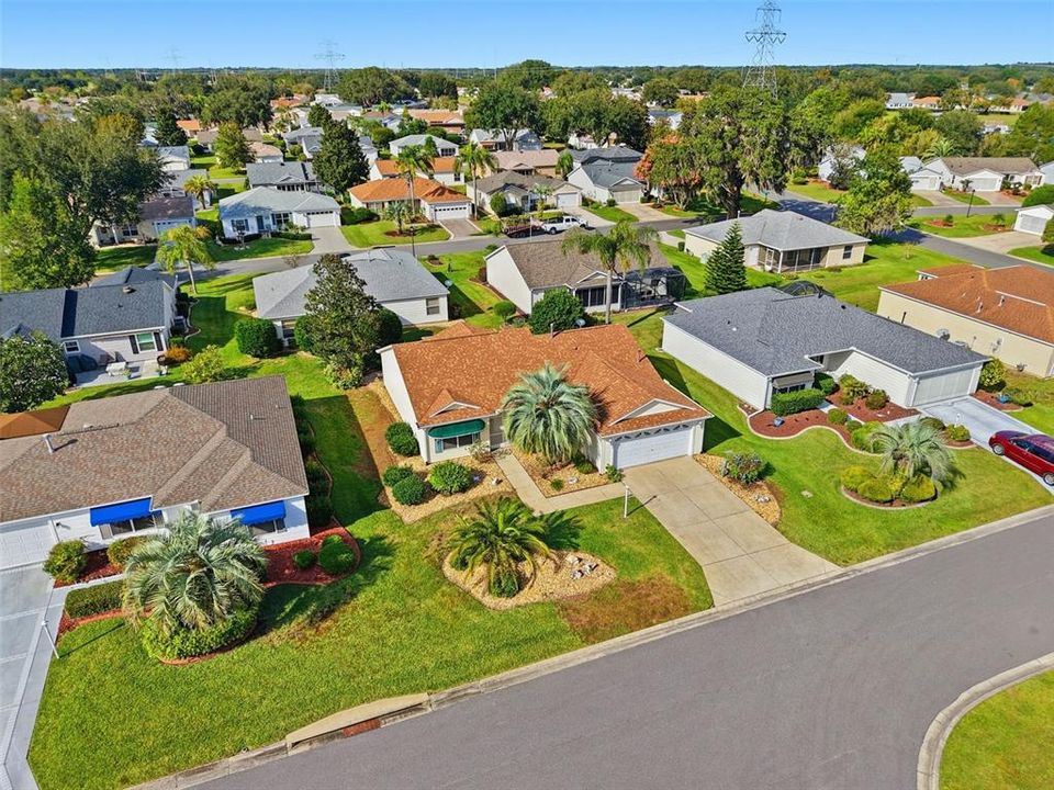 На продажу: $319,900 (3 спален, 2 ванн, 1392 Квадратных фут)