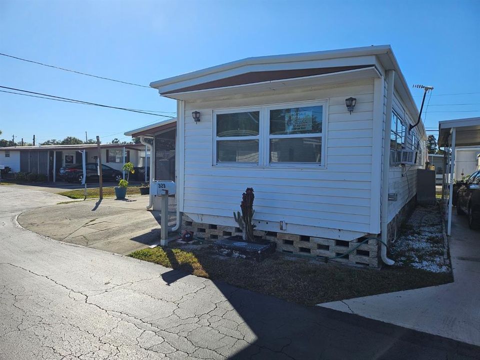 For Sale: $55,000 (2 beds, 1 baths, 712 Square Feet)