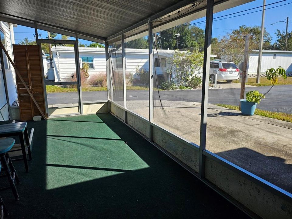 For Sale: $55,000 (2 beds, 1 baths, 712 Square Feet)