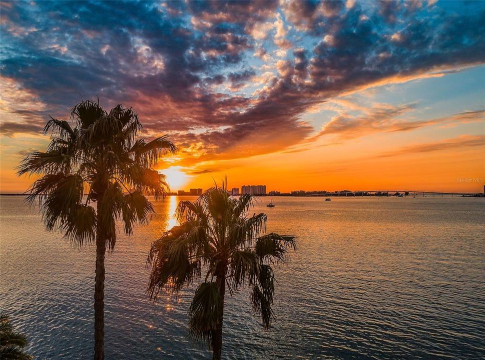 En Venta: $549,500 (2 camas, 2 baños, 1540 Pies cuadrados)