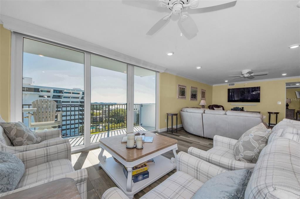 En Venta: $549,500 (2 camas, 2 baños, 1540 Pies cuadrados)