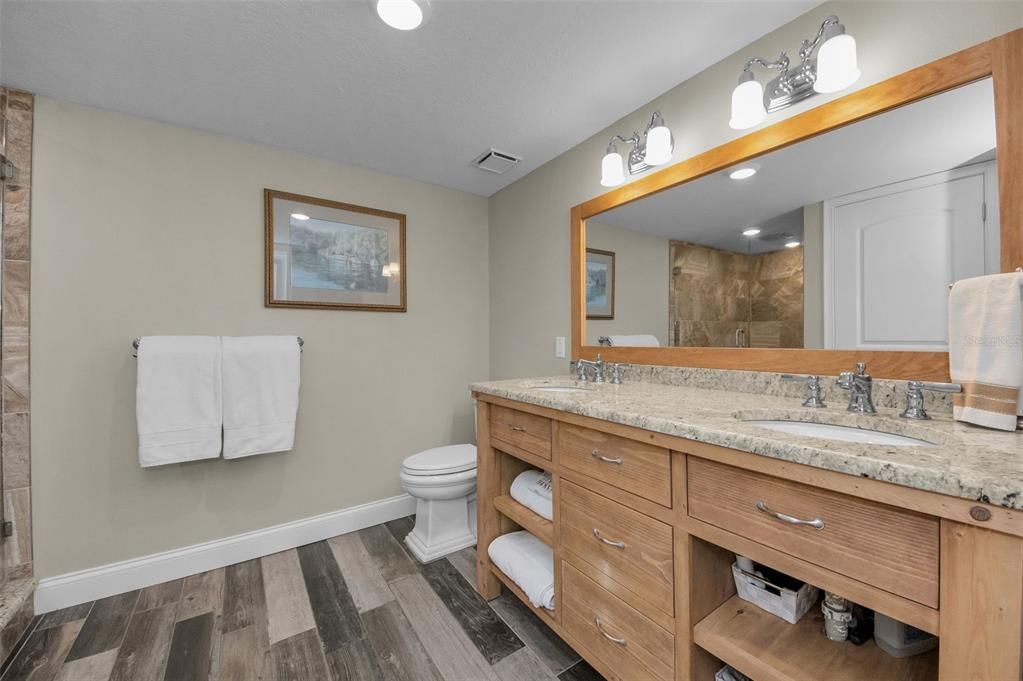 En Venta: $549,500 (2 camas, 2 baños, 1540 Pies cuadrados)