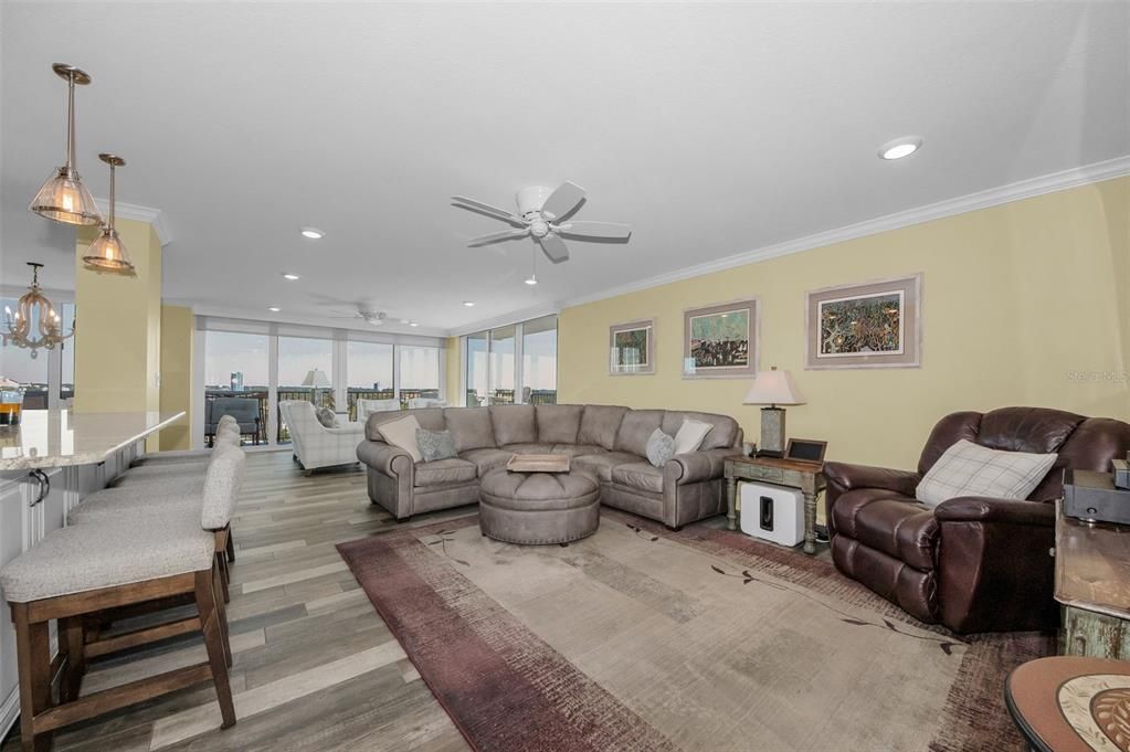 En Venta: $549,500 (2 camas, 2 baños, 1540 Pies cuadrados)