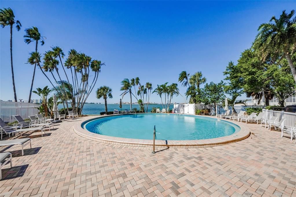 En Venta: $549,500 (2 camas, 2 baños, 1540 Pies cuadrados)