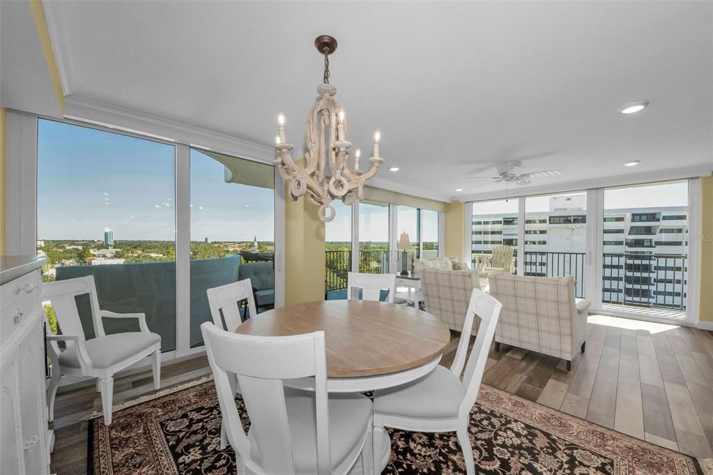 En Venta: $549,500 (2 camas, 2 baños, 1540 Pies cuadrados)