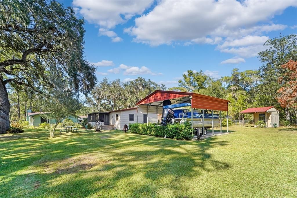 For Sale: $299,000 (2 beds, 2 baths, 1056 Square Feet)