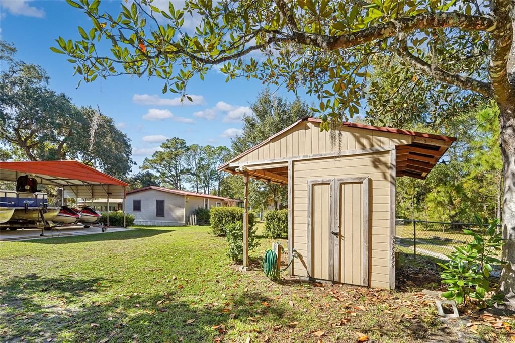 For Sale: $299,000 (2 beds, 2 baths, 1056 Square Feet)