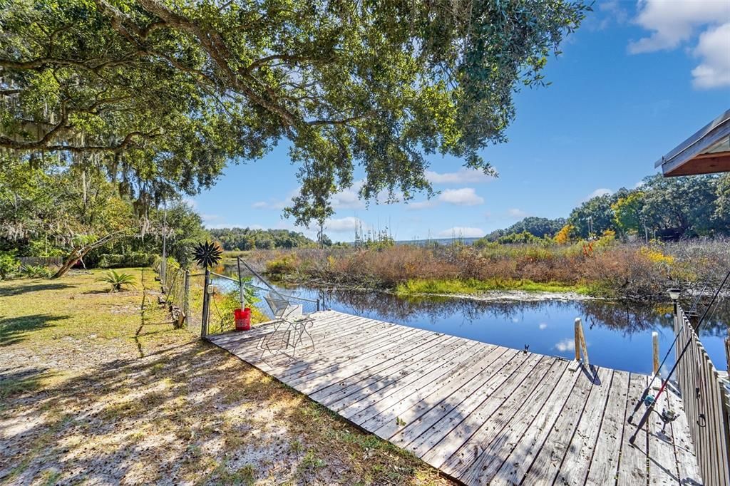 For Sale: $299,000 (2 beds, 2 baths, 1056 Square Feet)