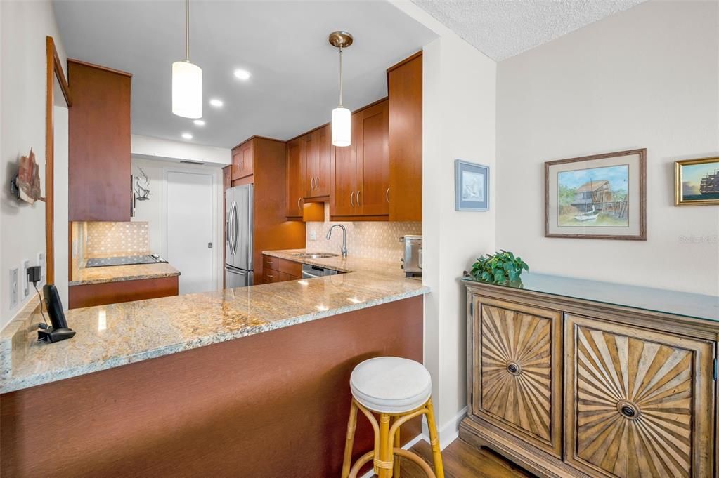 На продажу: $449,000 (2 спален, 2 ванн, 1425 Квадратных фут)