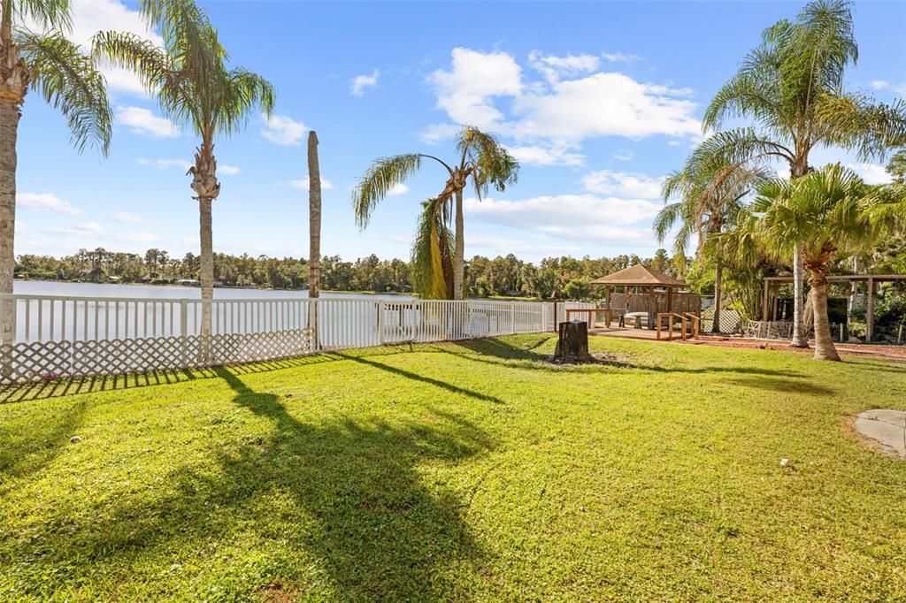 En Venta: $685,000 (4 camas, 3 baños, 2268 Pies cuadrados)