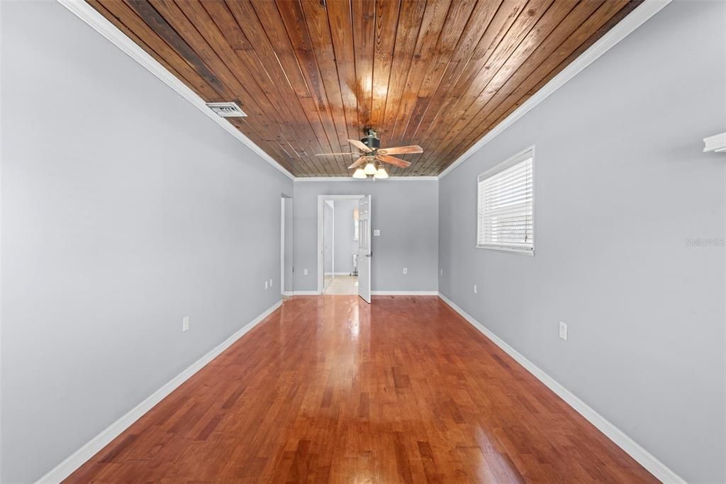 En Venta: $685,000 (4 camas, 3 baños, 2268 Pies cuadrados)