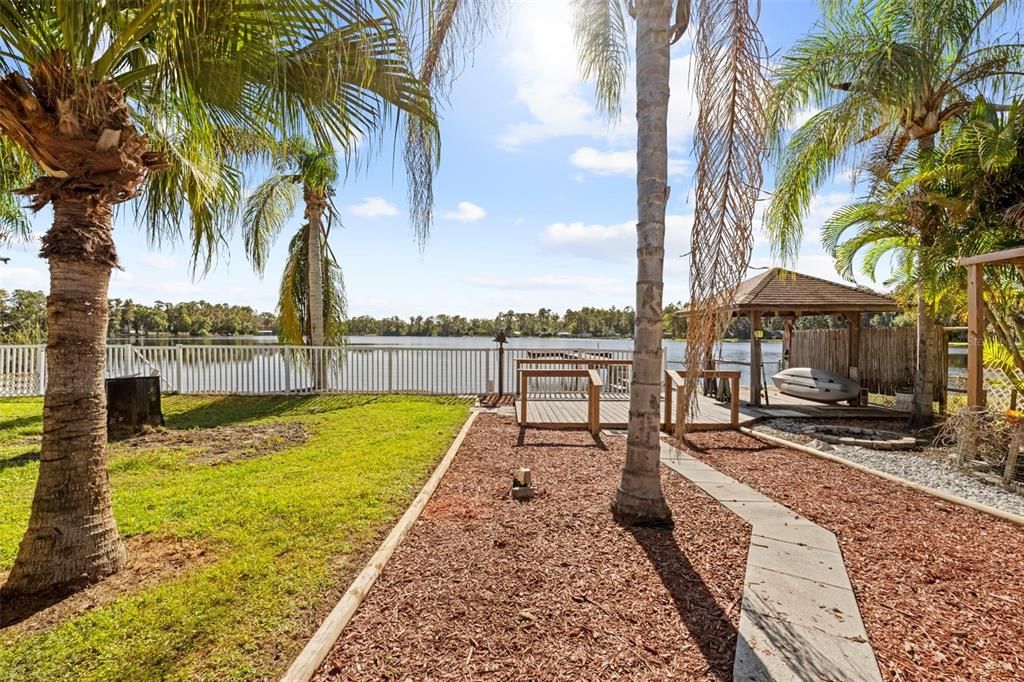 En Venta: $685,000 (4 camas, 3 baños, 2268 Pies cuadrados)