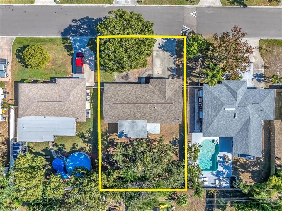 合同活跃: $429,000 (3 贝兹, 2 浴室, 1335 平方英尺)