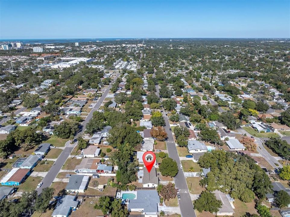 合同活跃: $429,000 (3 贝兹, 2 浴室, 1335 平方英尺)