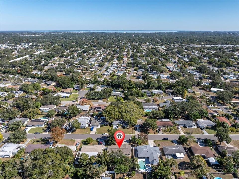 合同活跃: $429,000 (3 贝兹, 2 浴室, 1335 平方英尺)