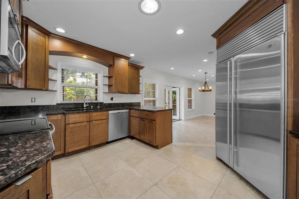 На продажу: $435,000 (2 спален, 1 ванн, 1376 Квадратных фут)