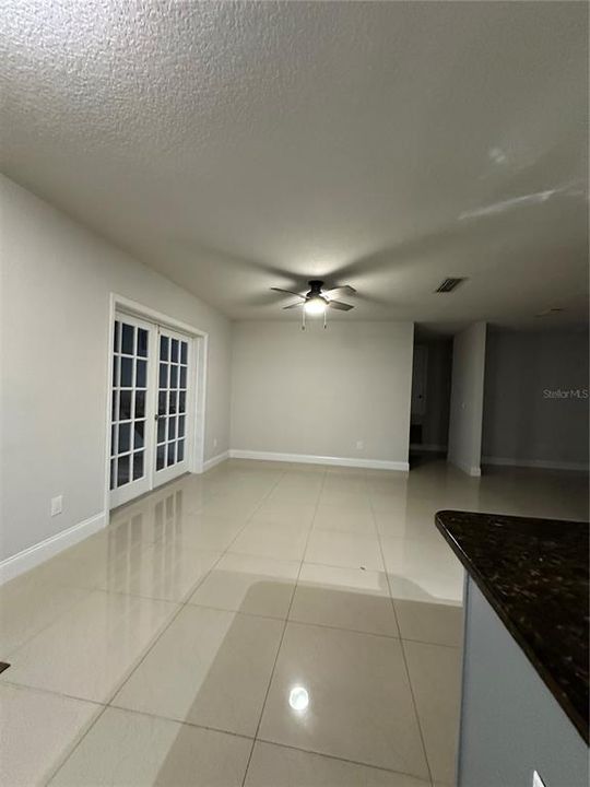 For Rent: $2,850 (4 beds, 2 baths, 1836 Square Feet)