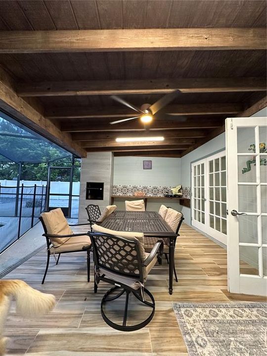 For Rent: $2,850 (4 beds, 2 baths, 1836 Square Feet)