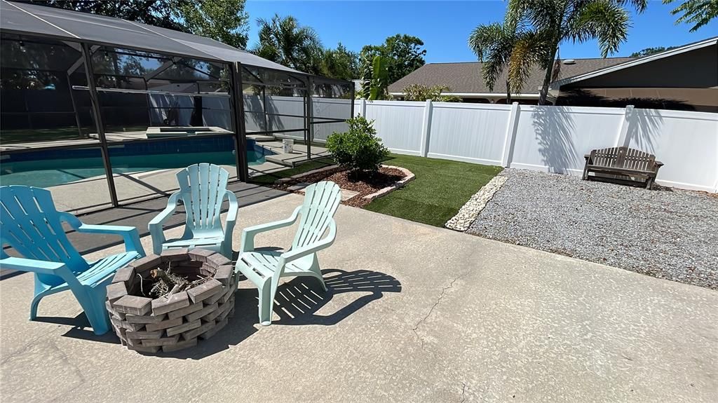 For Rent: $2,850 (4 beds, 2 baths, 1836 Square Feet)