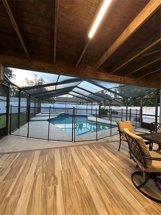 For Rent: $2,850 (4 beds, 2 baths, 1836 Square Feet)