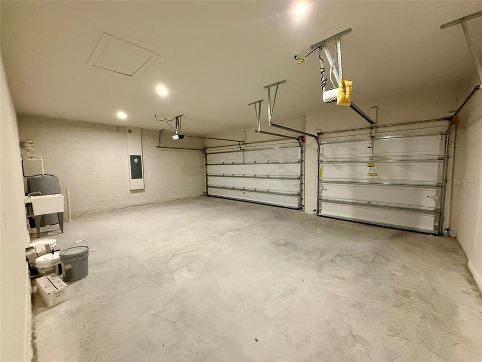 出租: $2,500 (4 贝兹, 3 浴室, 2551 平方英尺)