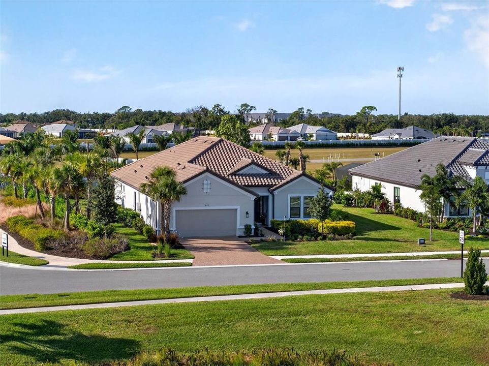 For Sale: $1,175,000 (3 beds, 3 baths, 3055 Square Feet)