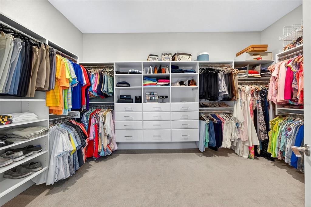 For Sale: $1,175,000 (3 beds, 3 baths, 3055 Square Feet)