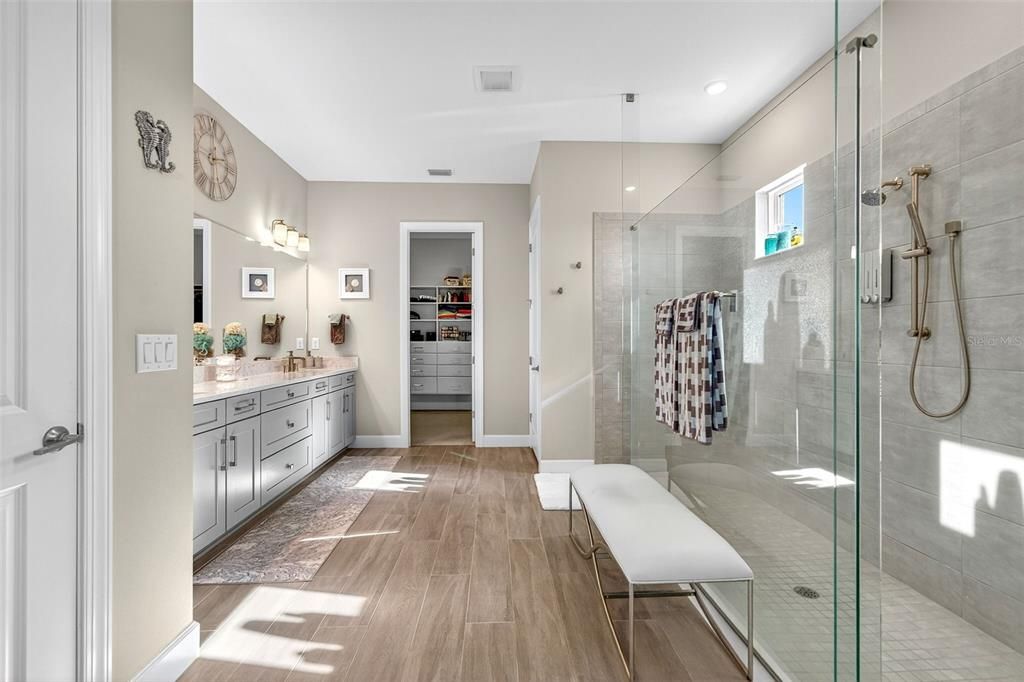 For Sale: $1,175,000 (3 beds, 3 baths, 3055 Square Feet)