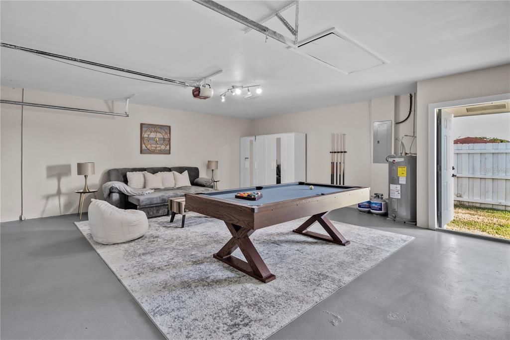 For Sale: $949,000 (5 beds, 4 baths, 2426 Square Feet)