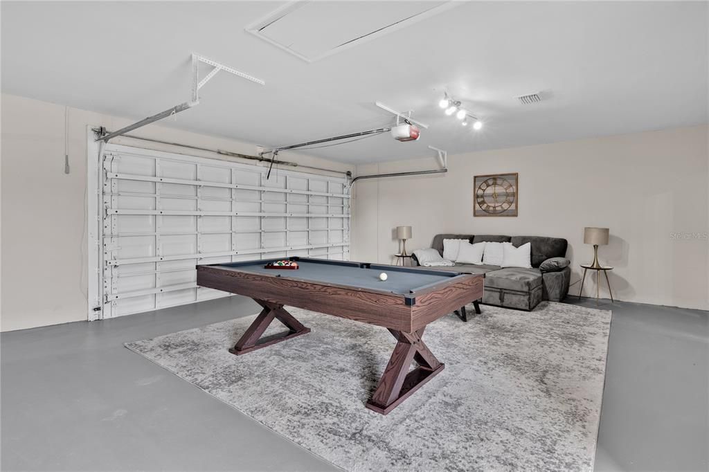 For Sale: $949,000 (5 beds, 4 baths, 2426 Square Feet)