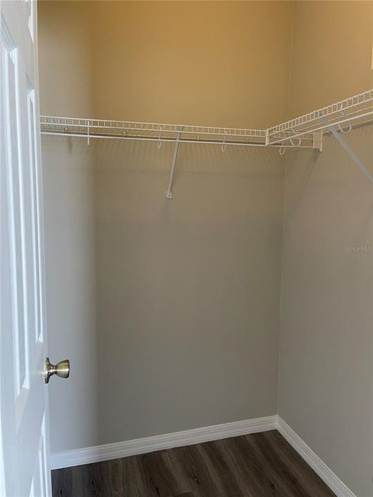 For Rent: $1,895 (5 beds, 3 baths, 1825 Square Feet)