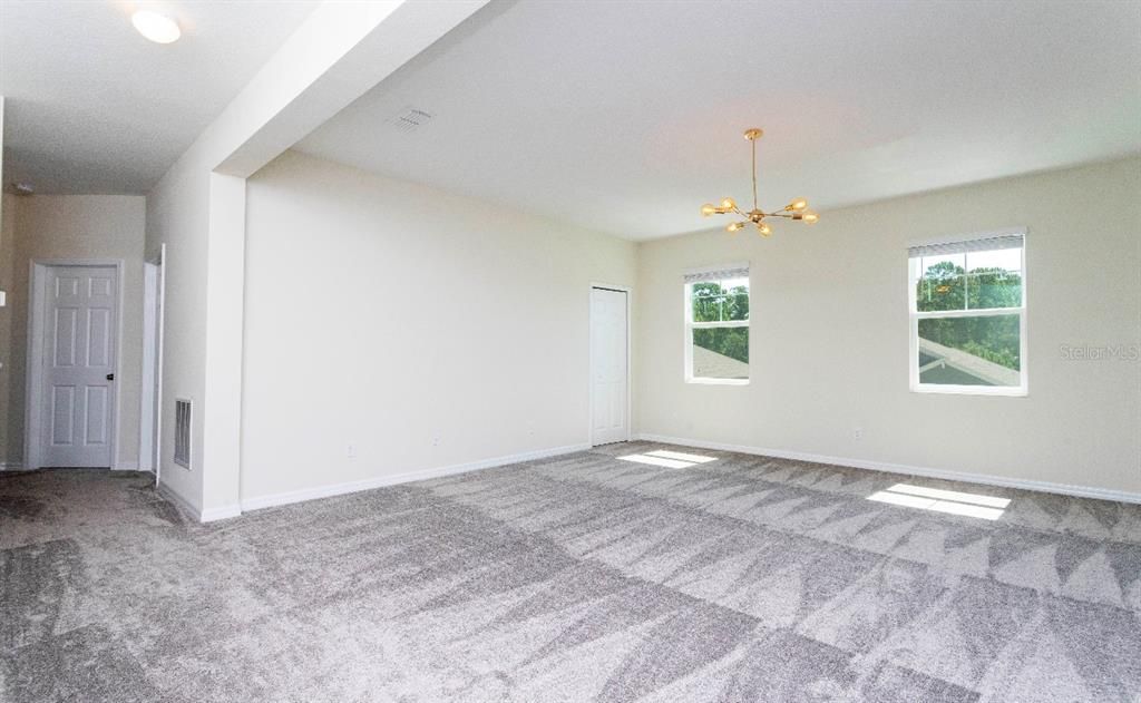 En Renta: $2,700 (4 camas, 3 baños, 2566 Pies cuadrados)