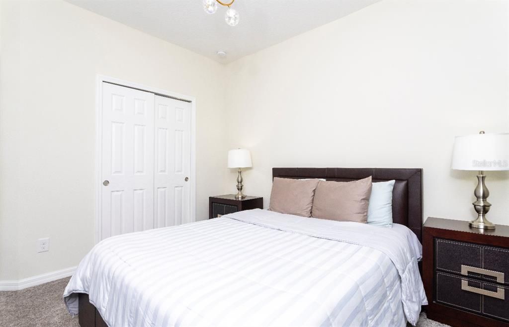 En Renta: $2,700 (4 camas, 3 baños, 2566 Pies cuadrados)