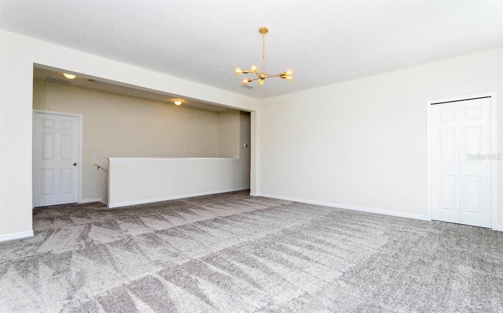 En Renta: $2,700 (4 camas, 3 baños, 2566 Pies cuadrados)