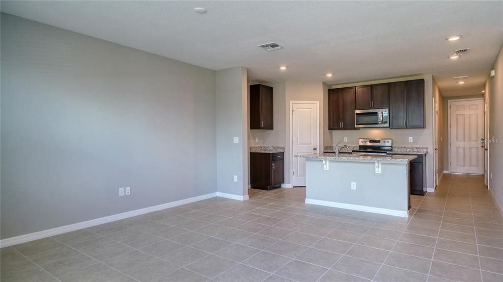 For Sale: $309,900 (3 beds, 2 baths, 1485 Square Feet)