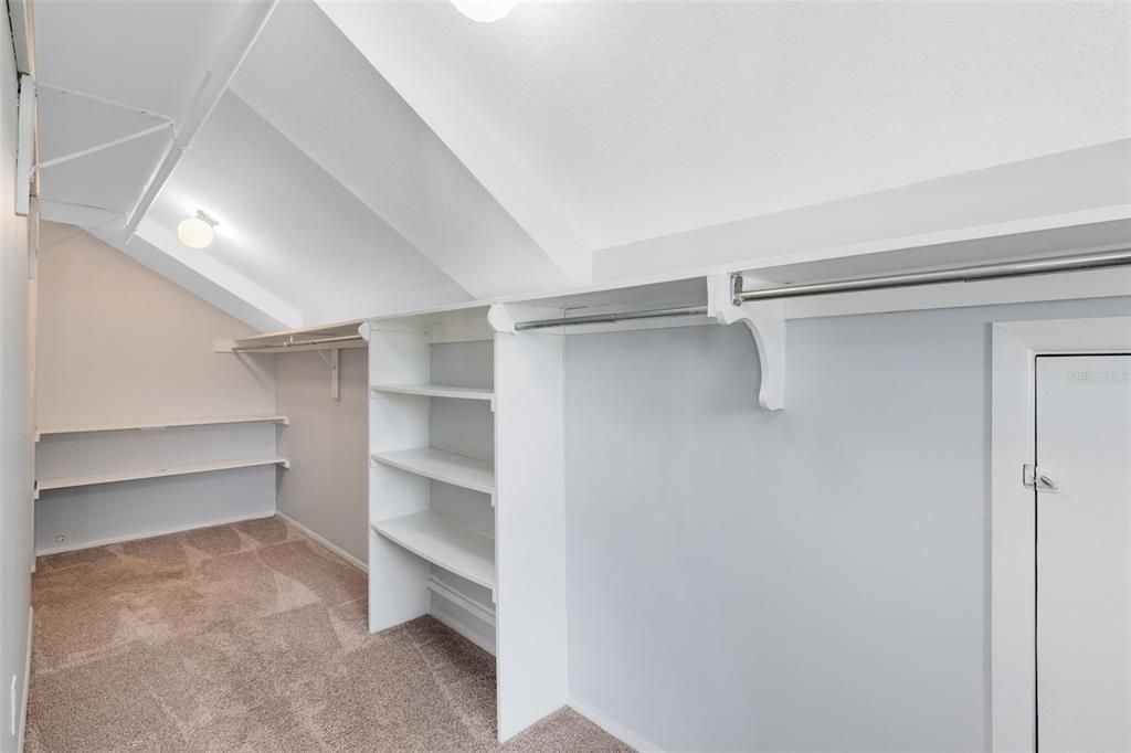 На продажу: $189,900 (2 спален, 2 ванн, 1431 Квадратных фут)