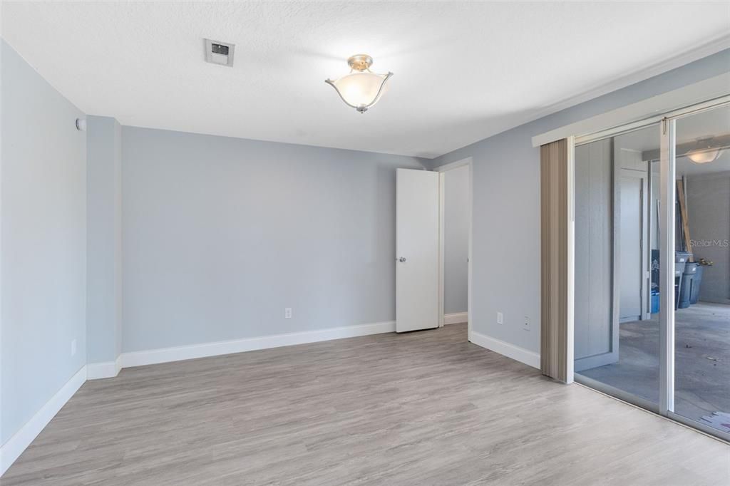 На продажу: $189,900 (2 спален, 2 ванн, 1431 Квадратных фут)